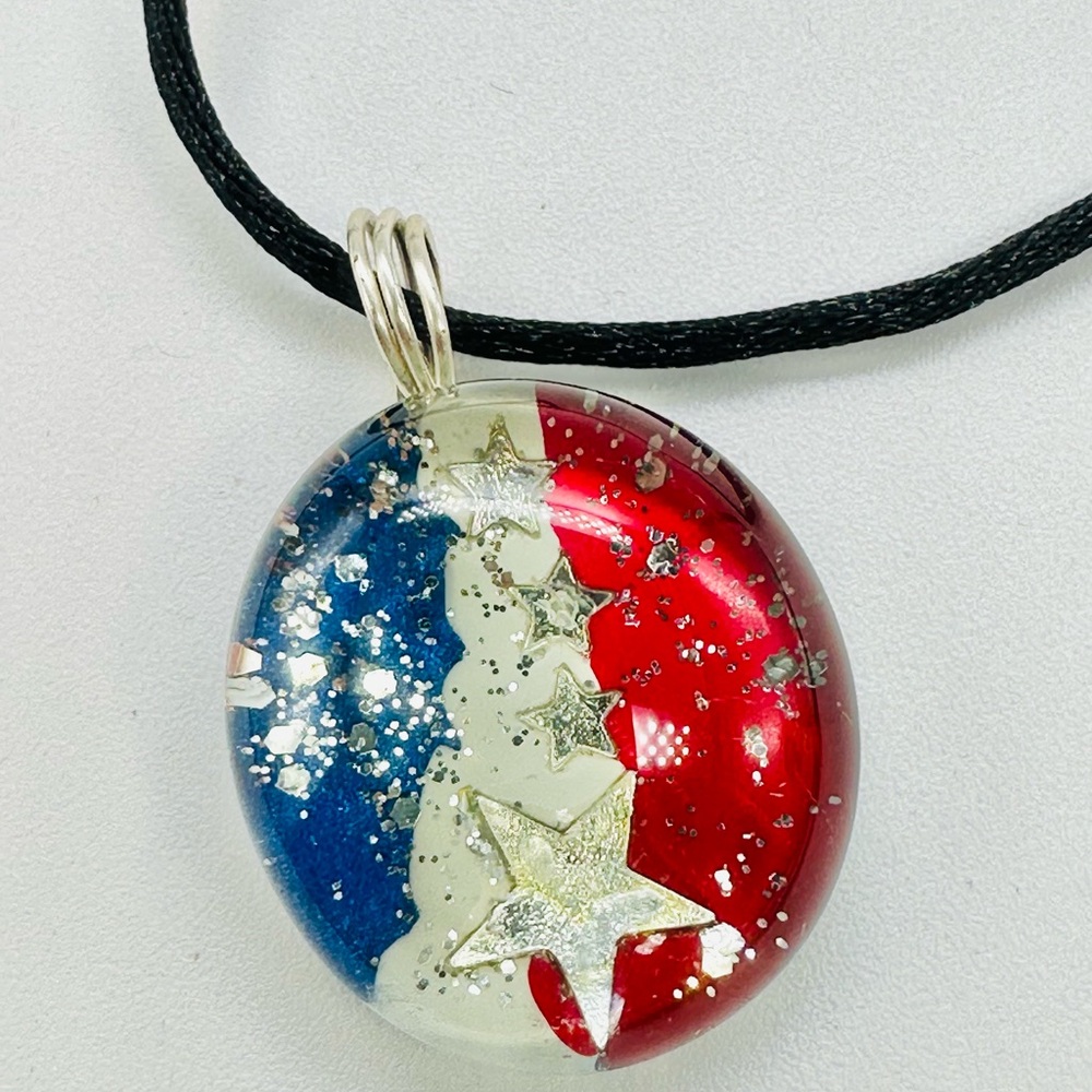 Glass Red White Blue Stars Stripes Pendant Necklace July 4th Patriotic America